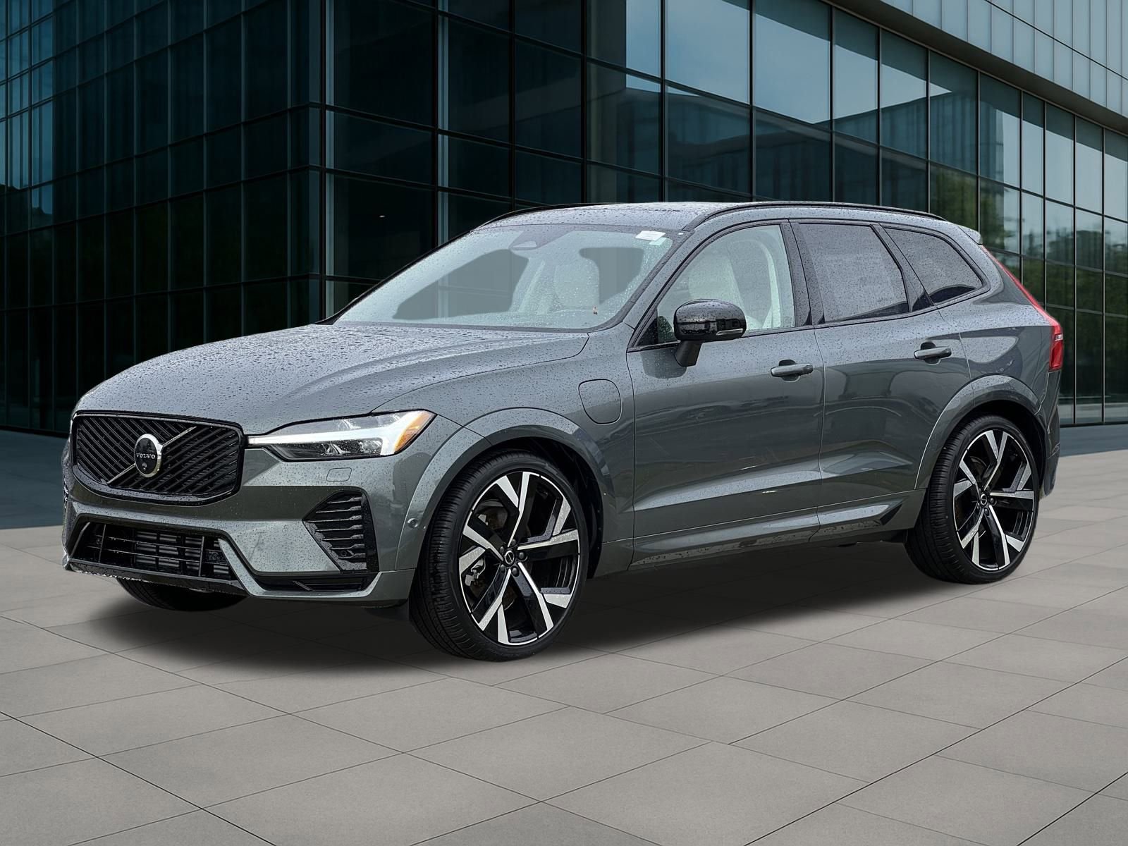 New 2026 Volvo XC60 T8 Ultra video 1