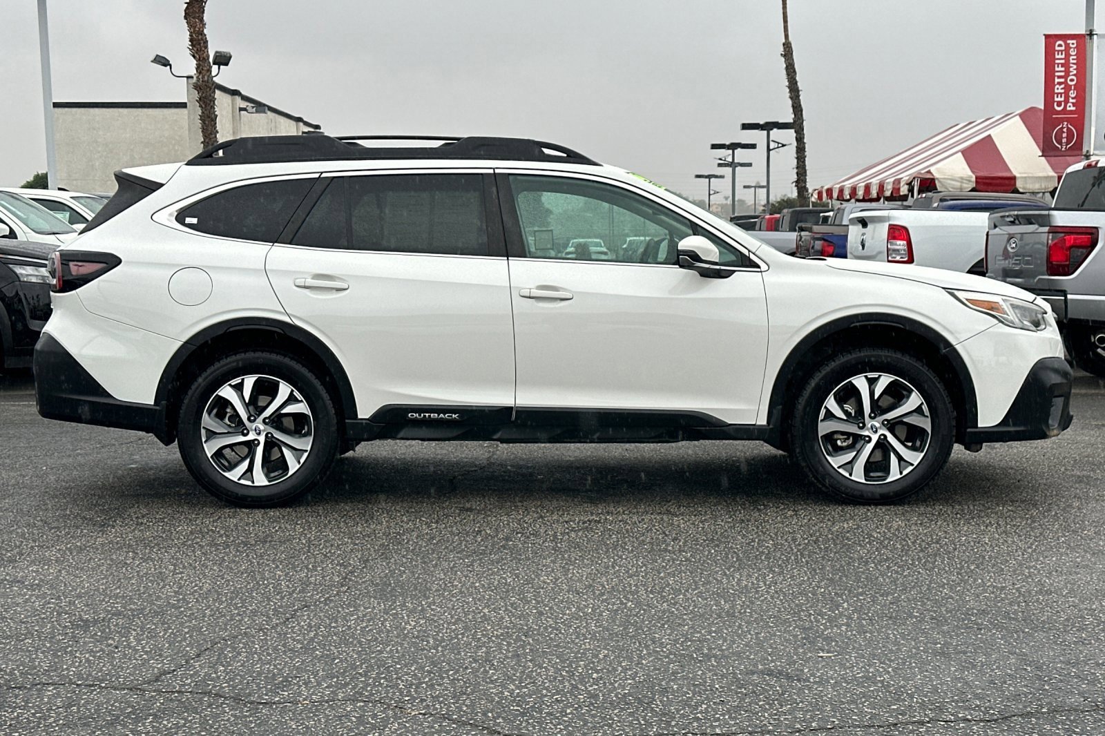 Used 2022 Subaru Outback Limited image 3