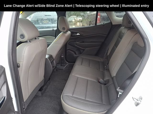 Used 2024 Chevrolet Trax ACTIV w/ Sunroof Package FWD image 20
