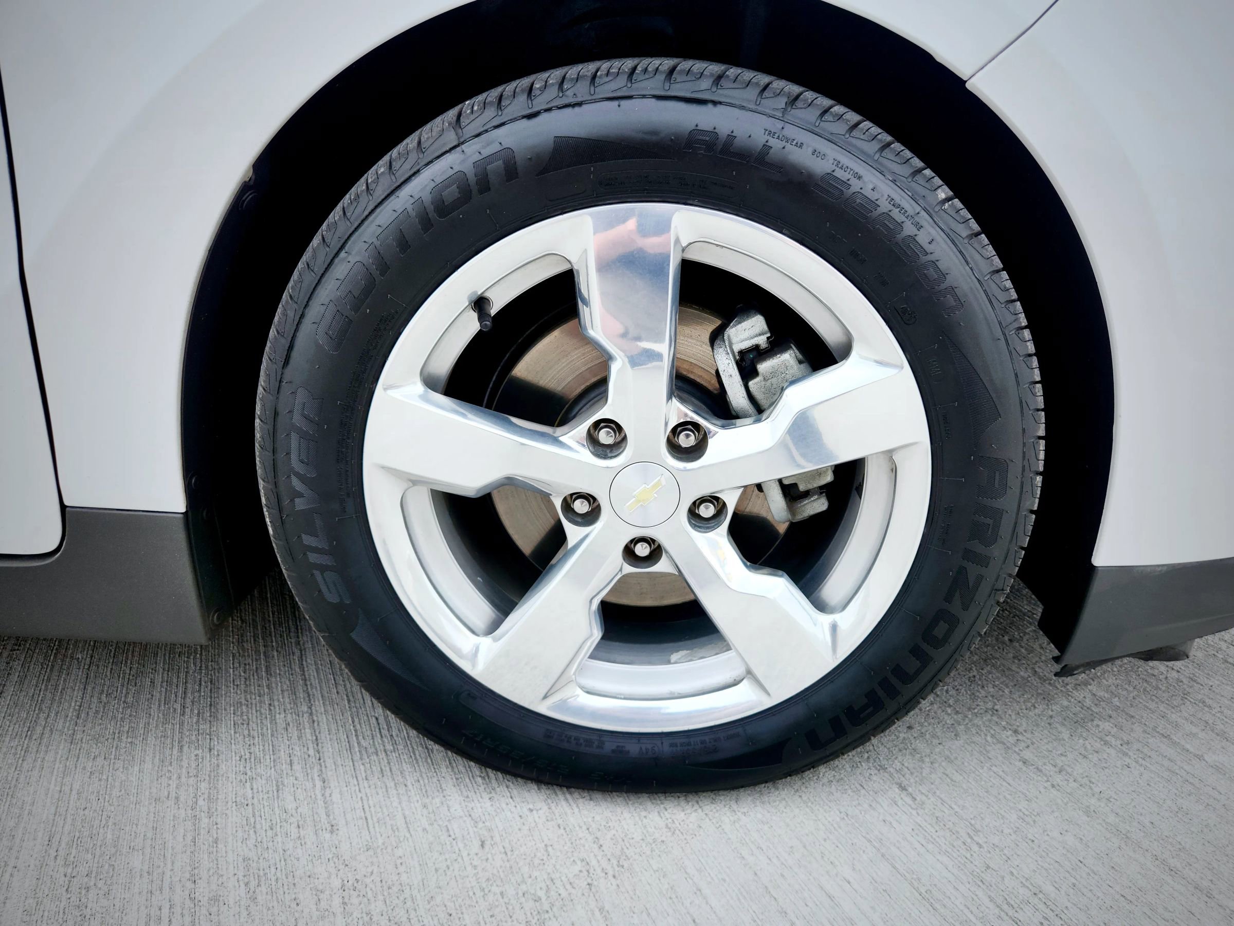 Used 2015 Chevrolet Volt Premium w/ Premium Trim Package FWD image 12