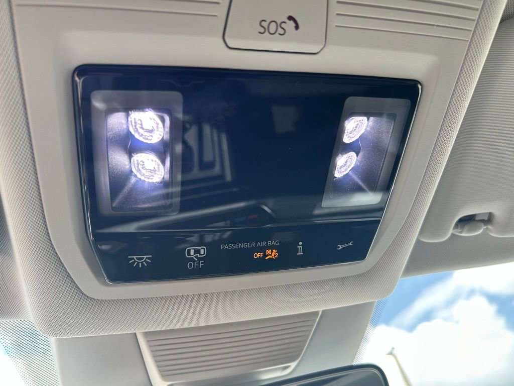 Used 2025 Volkswagen Tiguan S image 52