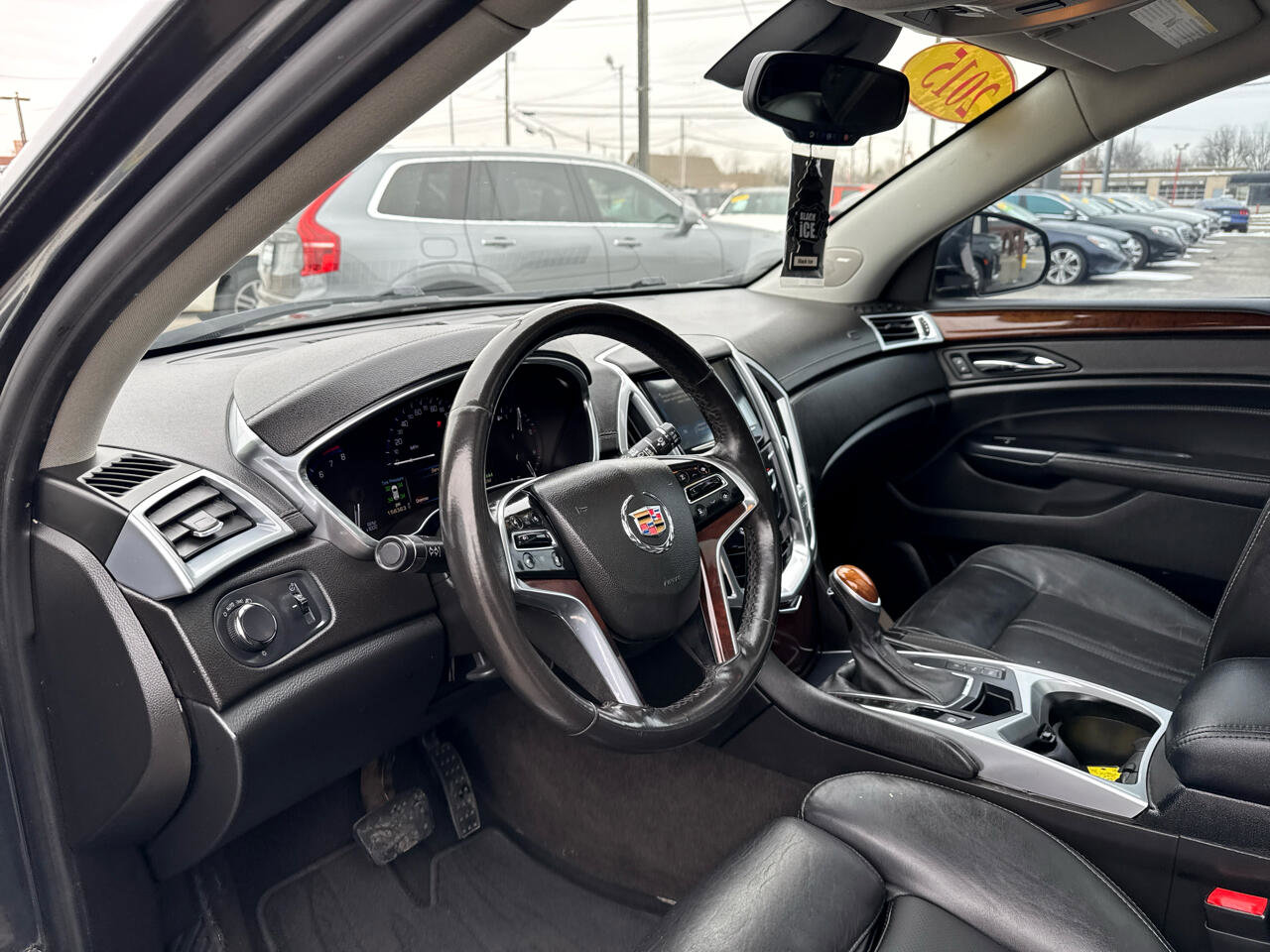 Used 2015 Cadillac SRX Luxury w/ Driver Awareness Package FWD image 10