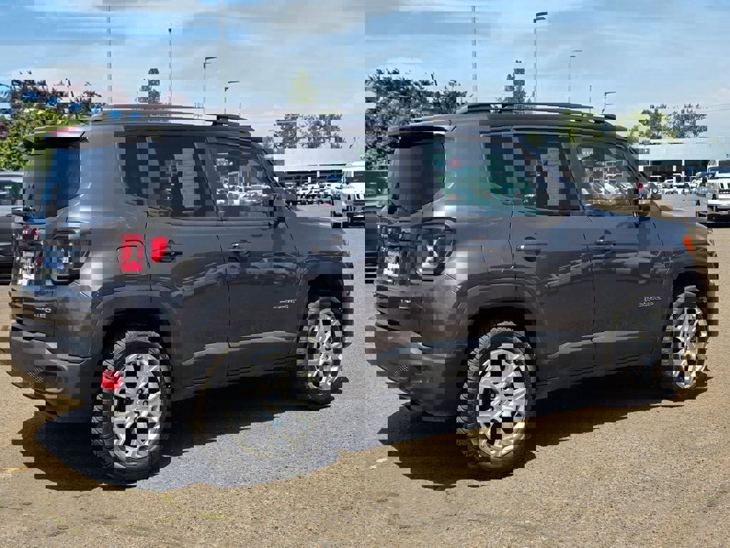 Used 2020 Jeep Renegade Limited w/ UConnect 8.4 Nav Group image 30