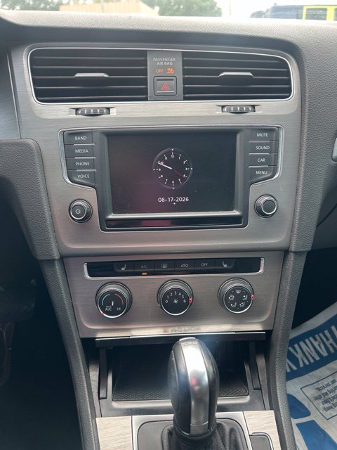 Used 2017 Volkswagen Golf S AWD/4WD image 14