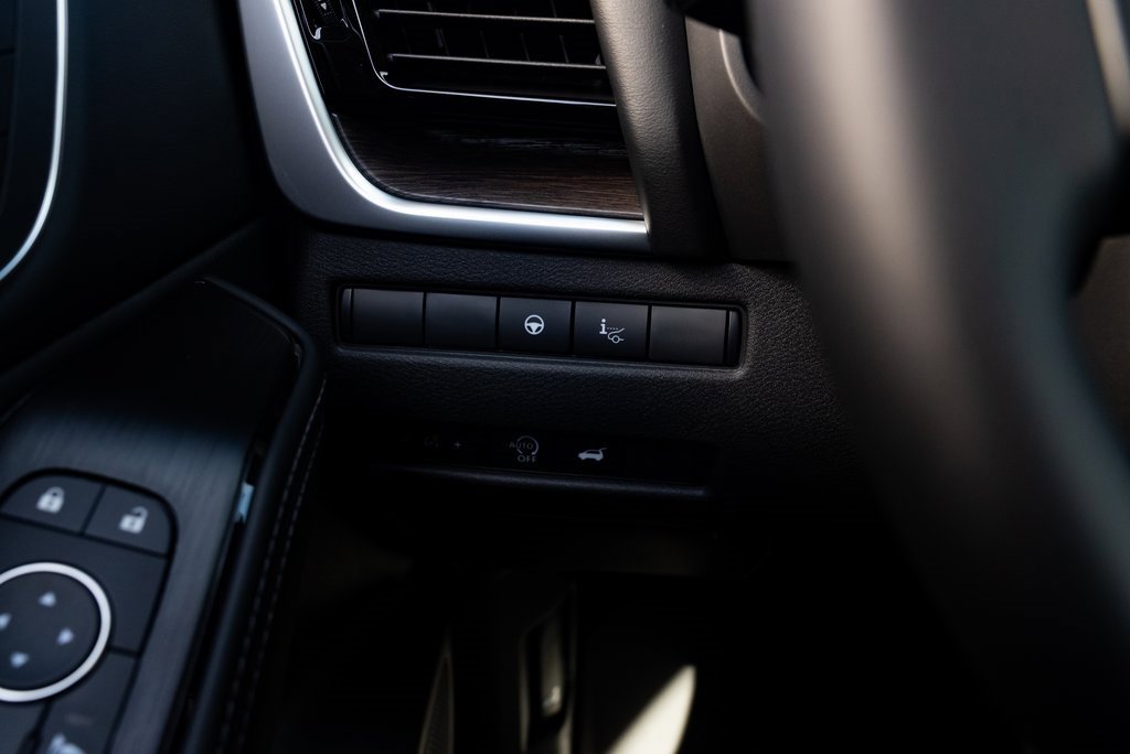 New 2026 Nissan Rogue Platinum image 14