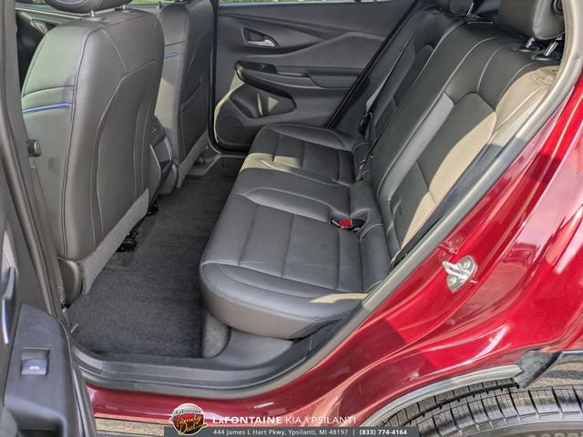 Used 2024 Buick Envista Sport Touring w/ Convenience I Package FWD image 25