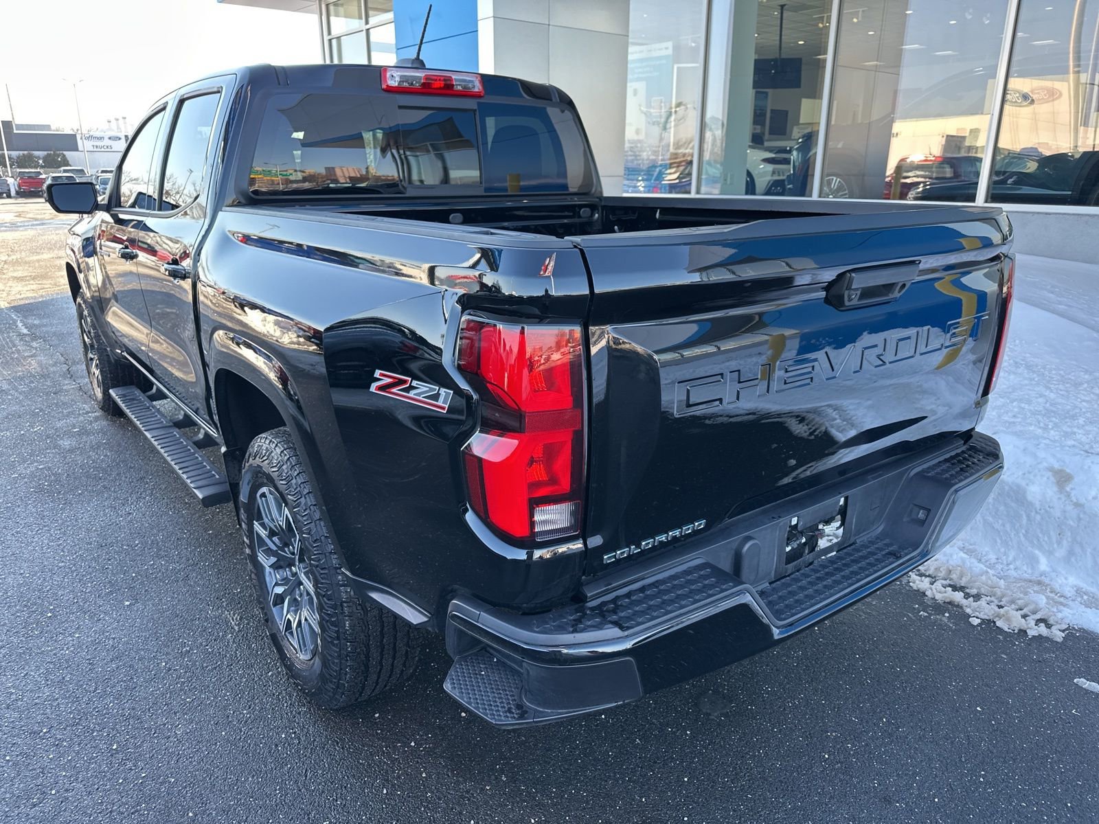Used 2023 Chevrolet Colorado Z71 w/ Z71 Convenience Package 2 image 6