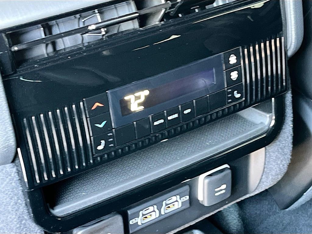 Used 2025 Jeep Wagoneer Series II image 17