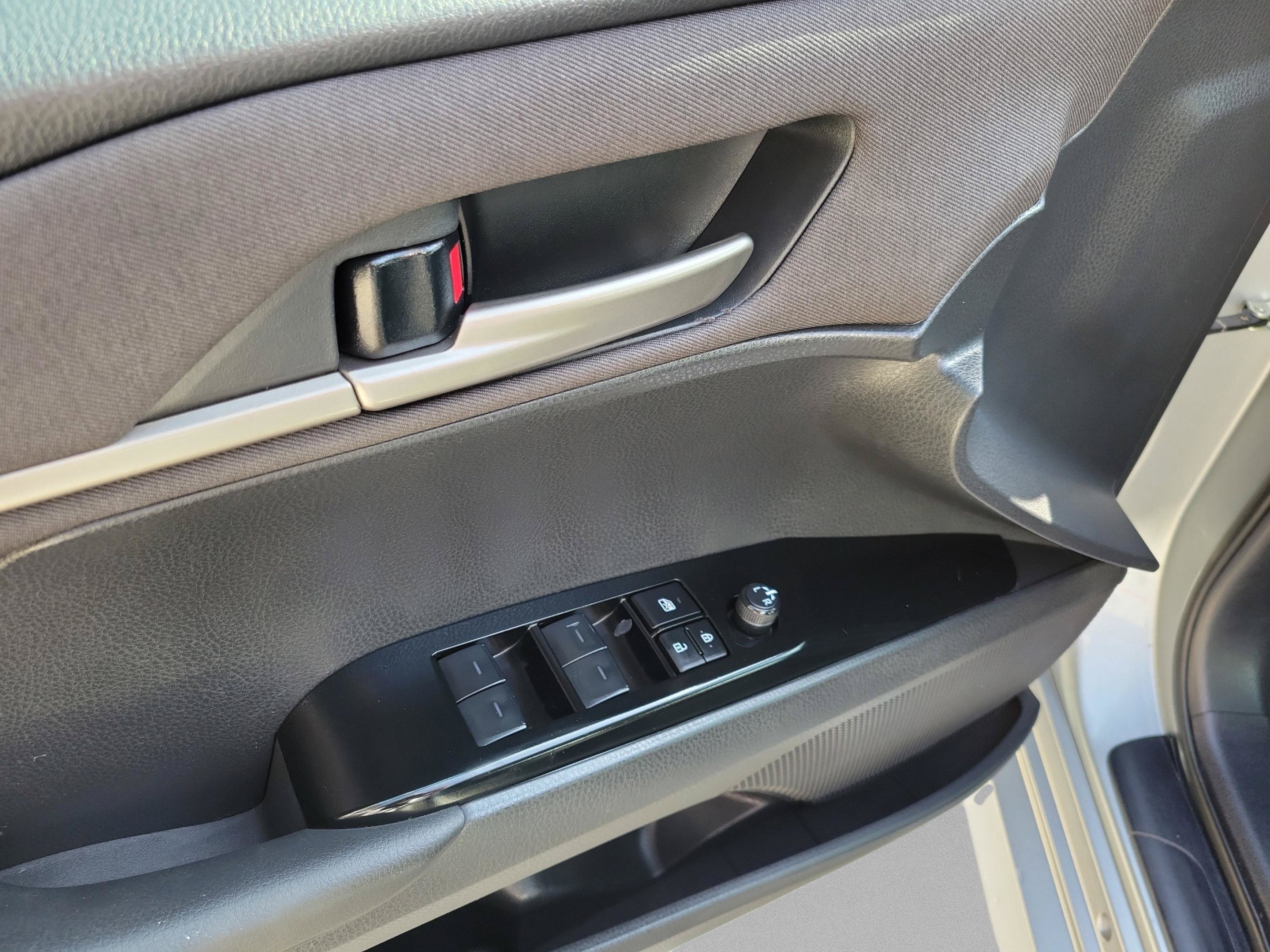 Used 2025 Toyota Camry LE FWD image 22