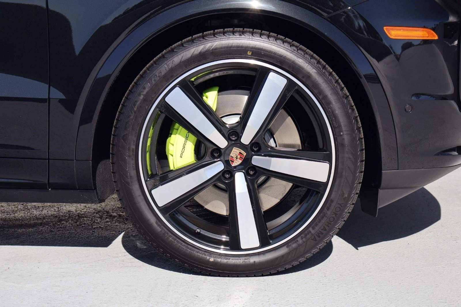 New 2026 Porsche Cayenne E-Hybrid image 27