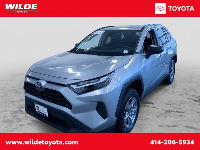 Certified 2025 Toyota RAV4 LE AWD/4WD image 1
