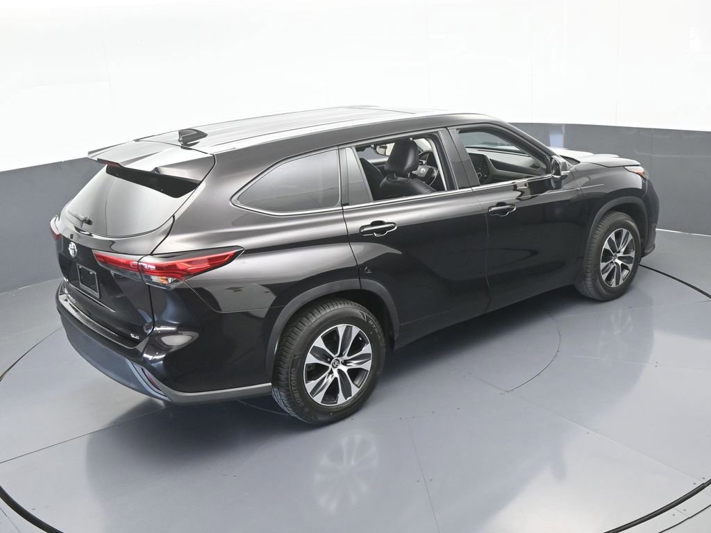 Used 2021 Toyota Highlander XLE image 50