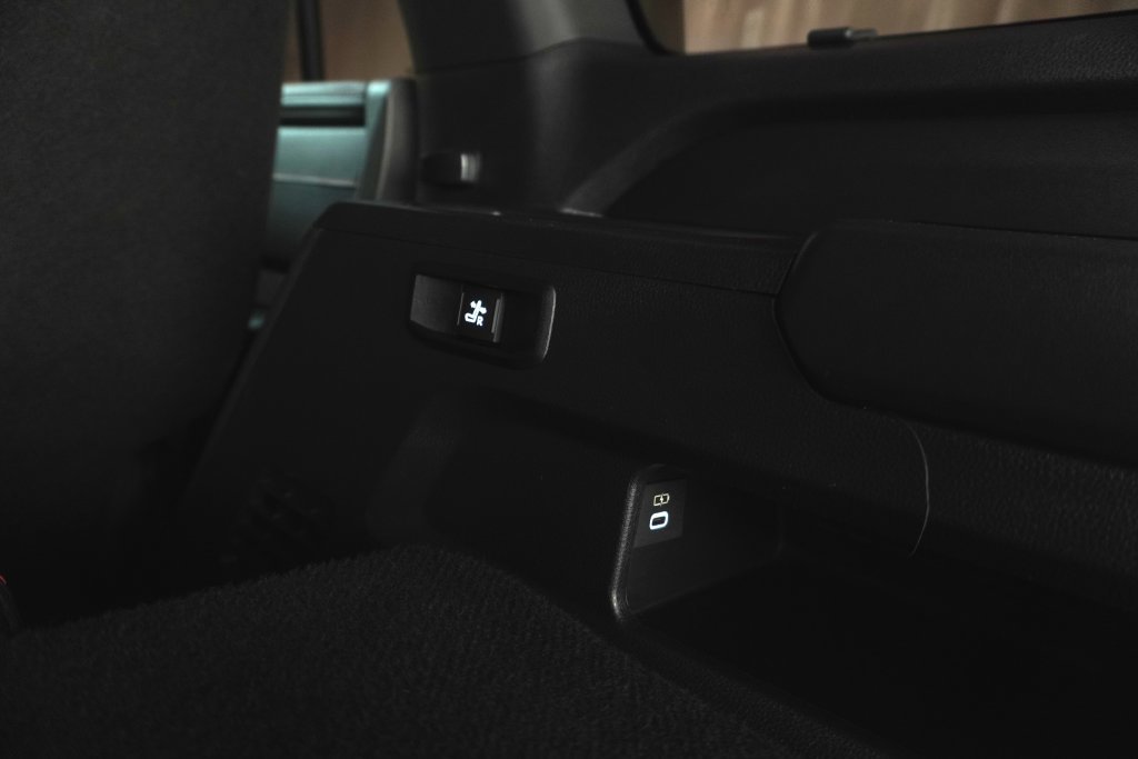 Certified 2025 Toyota Sequoia TRD Pro AWD/4WD image 6
