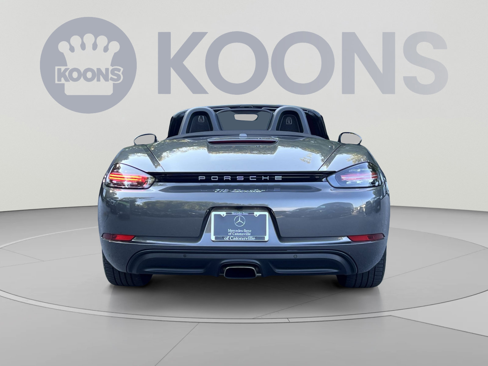 Used 2018 Porsche 718 Boxster RWD image 10