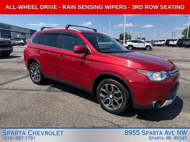 Used 2015 Mitsubishi Outlander GT AWD/4WD image 2