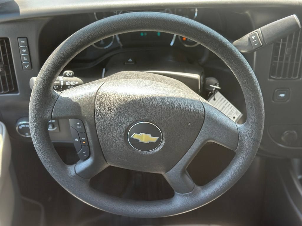 New 2026 Chevrolet Express 3500 LS RWD image 4