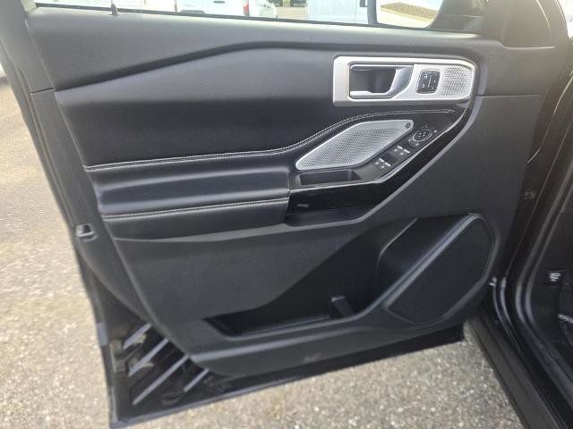Certified 2022 Ford Explorer ST w/ Equipment Group 401A image 19