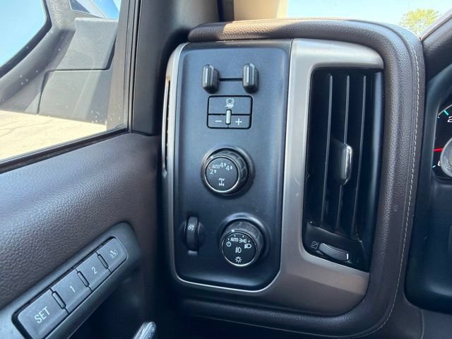 Used 2017 GMC Sierra 1500 Denali w/ Denali Ultimate Package AWD/4WD image 36