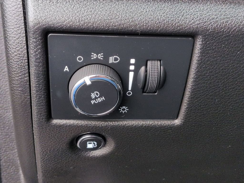 Used 2022 Jeep Grand Cherokee Laredo X AWD/4WD image 27