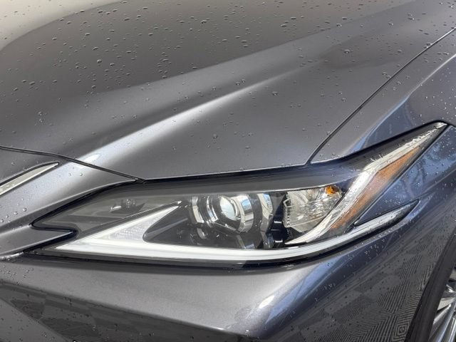 Certified 2024 Lexus ES 300h w/ Premium Package FWD image 12