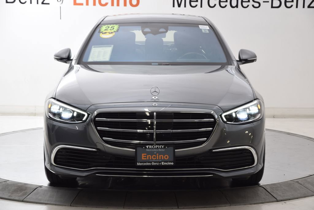 Used 2025 Mercedes-Benz S 580 4MATIC Sedan image 9