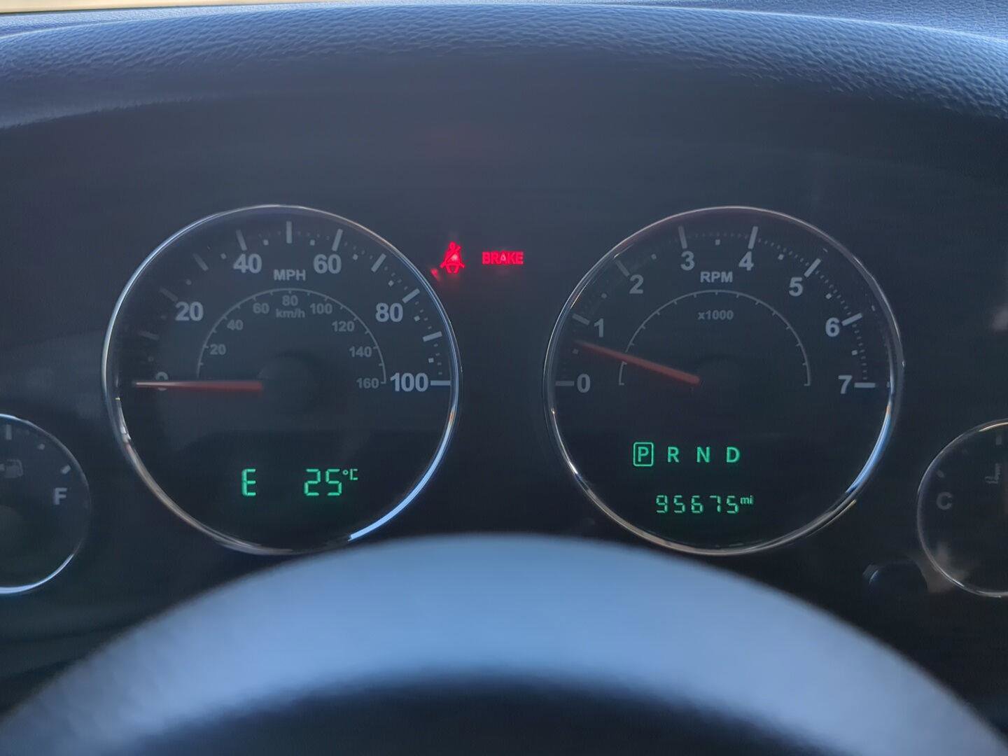 Used 2018 Jeep Wrangler Unlimited Rubicon w/ Cold Weather Group image 14