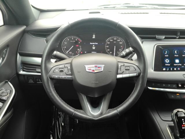 Used 2021 Cadillac XT4 Premium Luxury w/ Cold Weather Package image 35