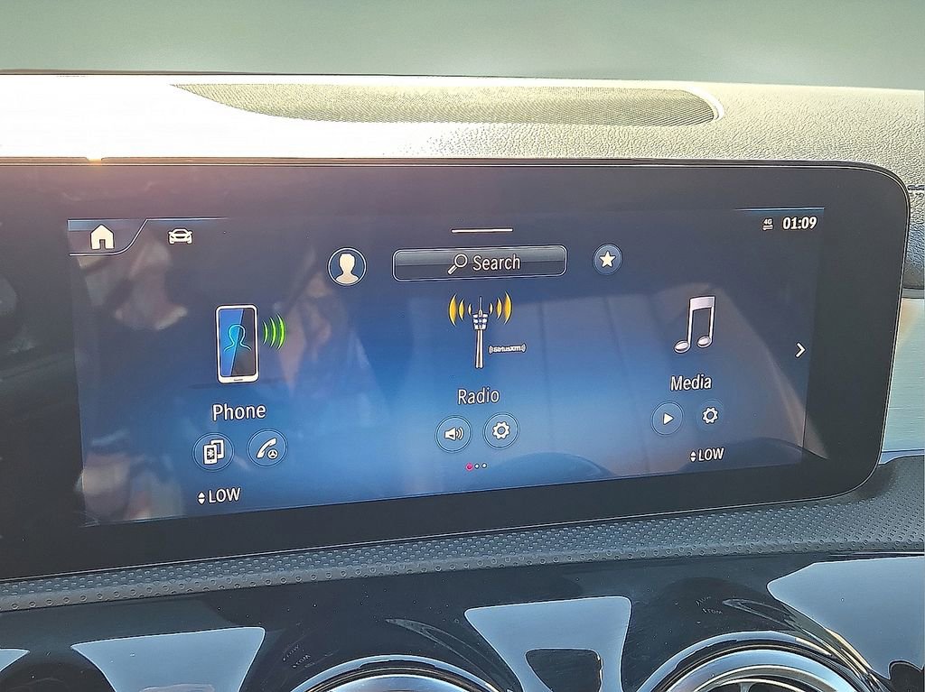 Used 2025 Mercedes-Benz CLA 250 image 27