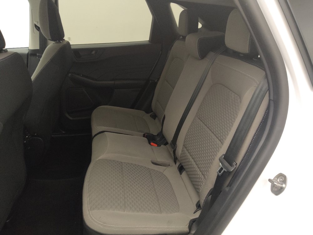 Used 2022 Ford Escape SE image 18