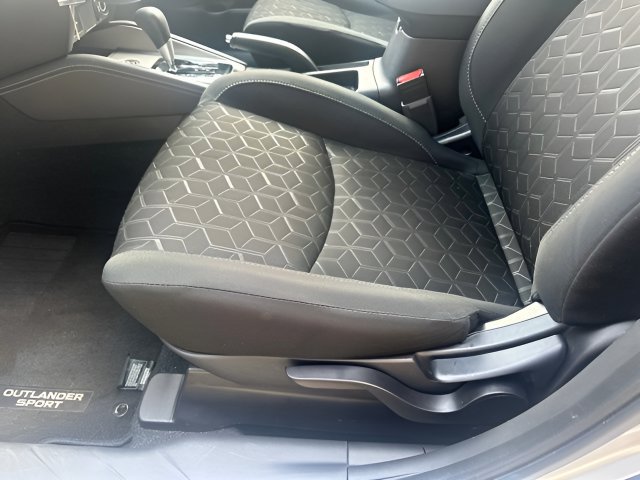 Used 2025 Mitsubishi Outlander Sport ES AWD/4WD image 7