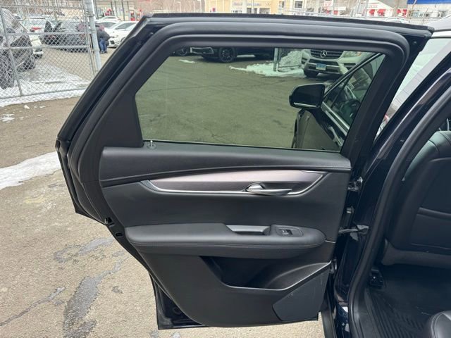 Used 2021 Cadillac XT5 Luxury AWD/4WD image 17