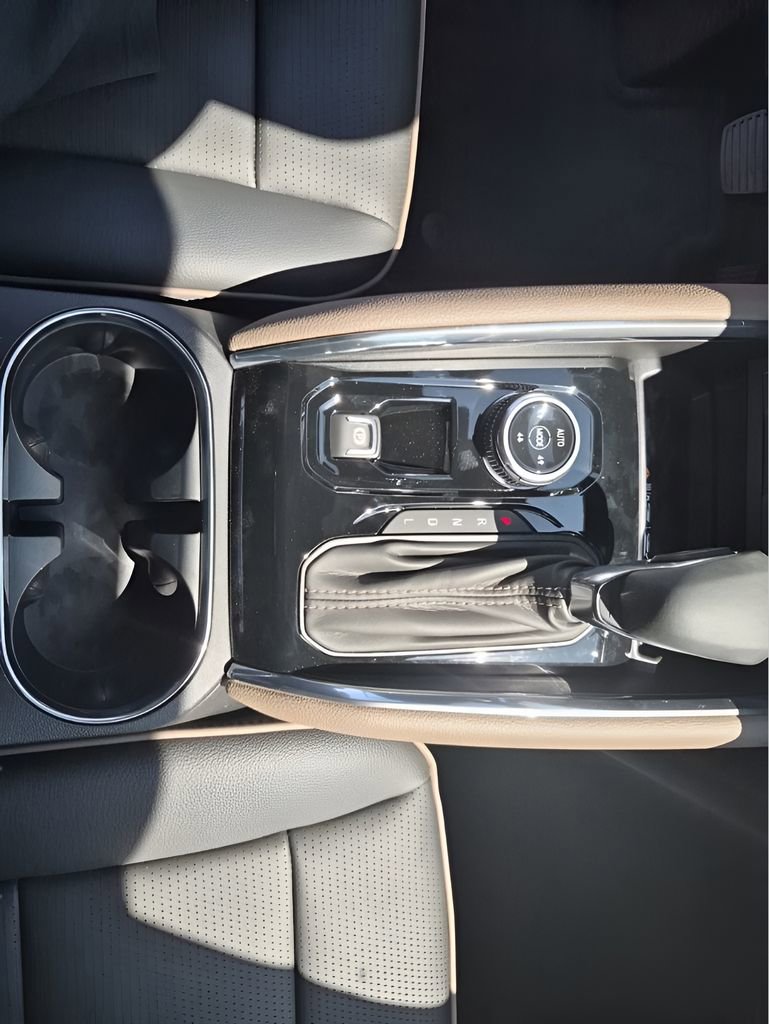 New 2026 GMC Canyon Denali image 38