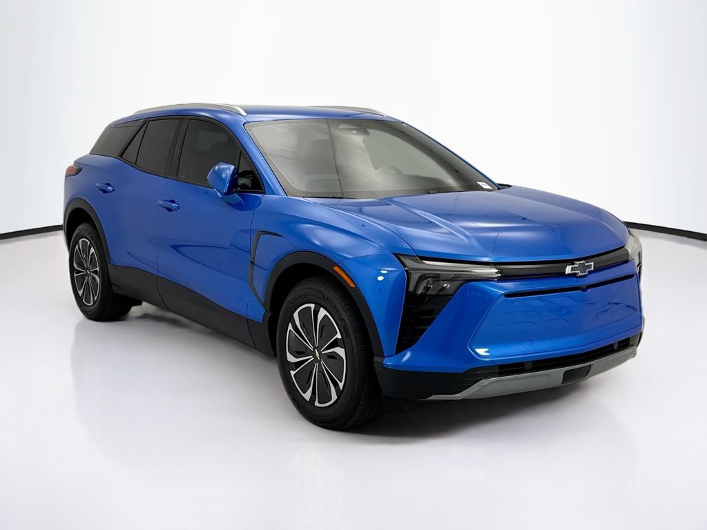 Used 2025 Chevrolet Blazer EV LT AWD/4WD image 3