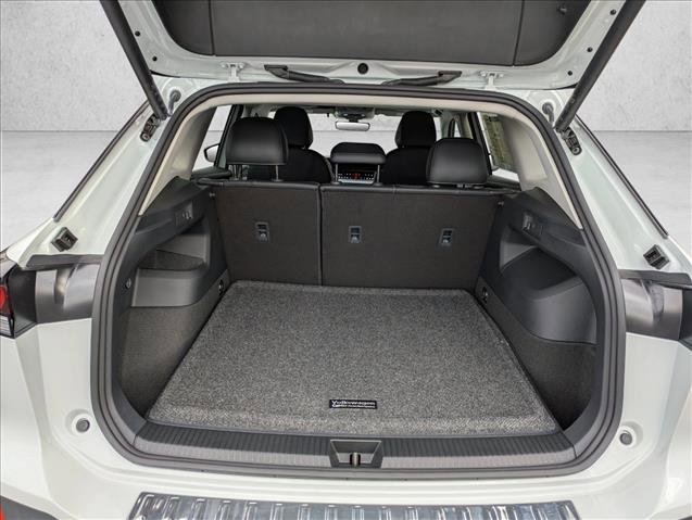 New 2026 Volkswagen Tiguan SE image 30