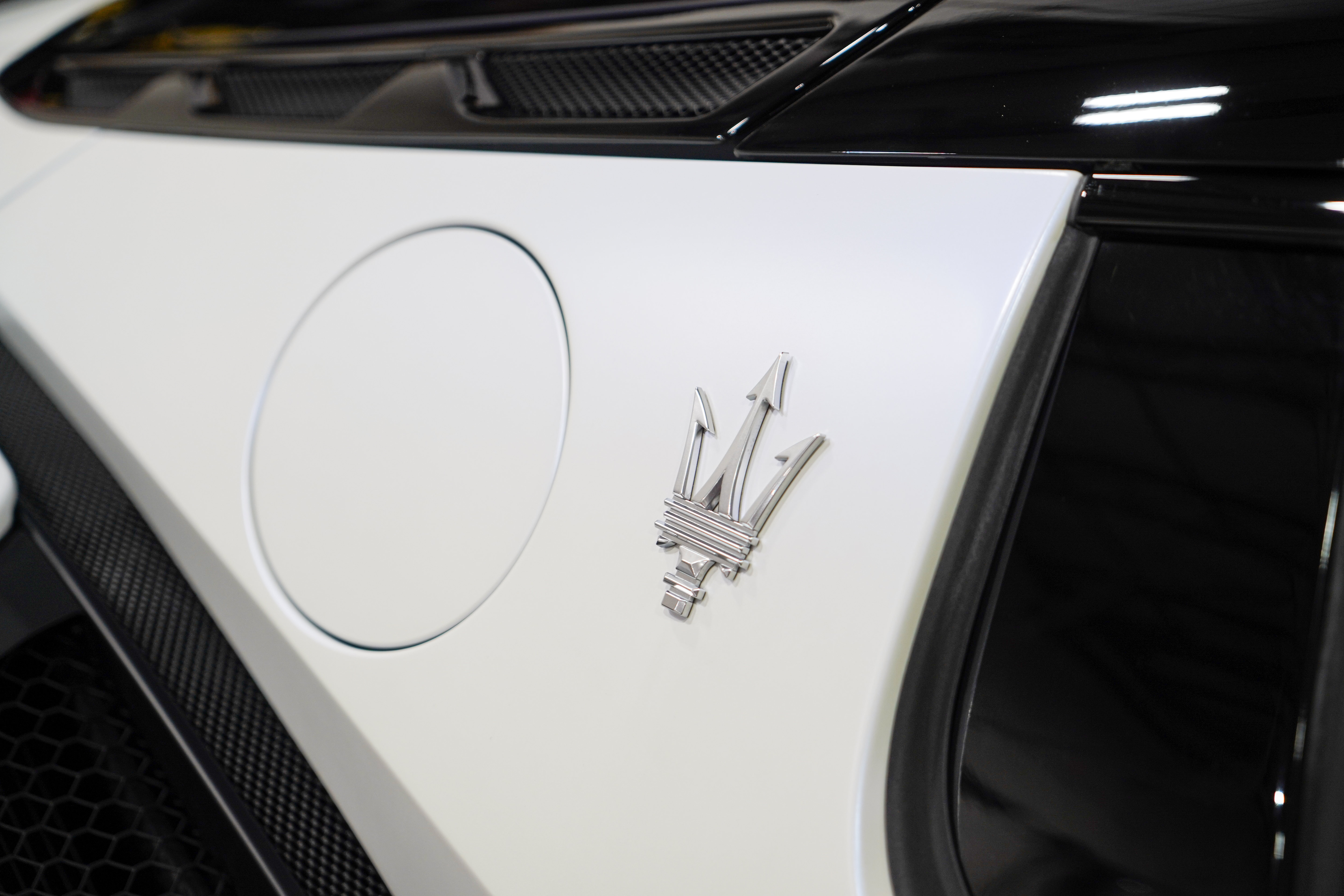 Used 2023 Maserati MC20 Coupe RWD image 28