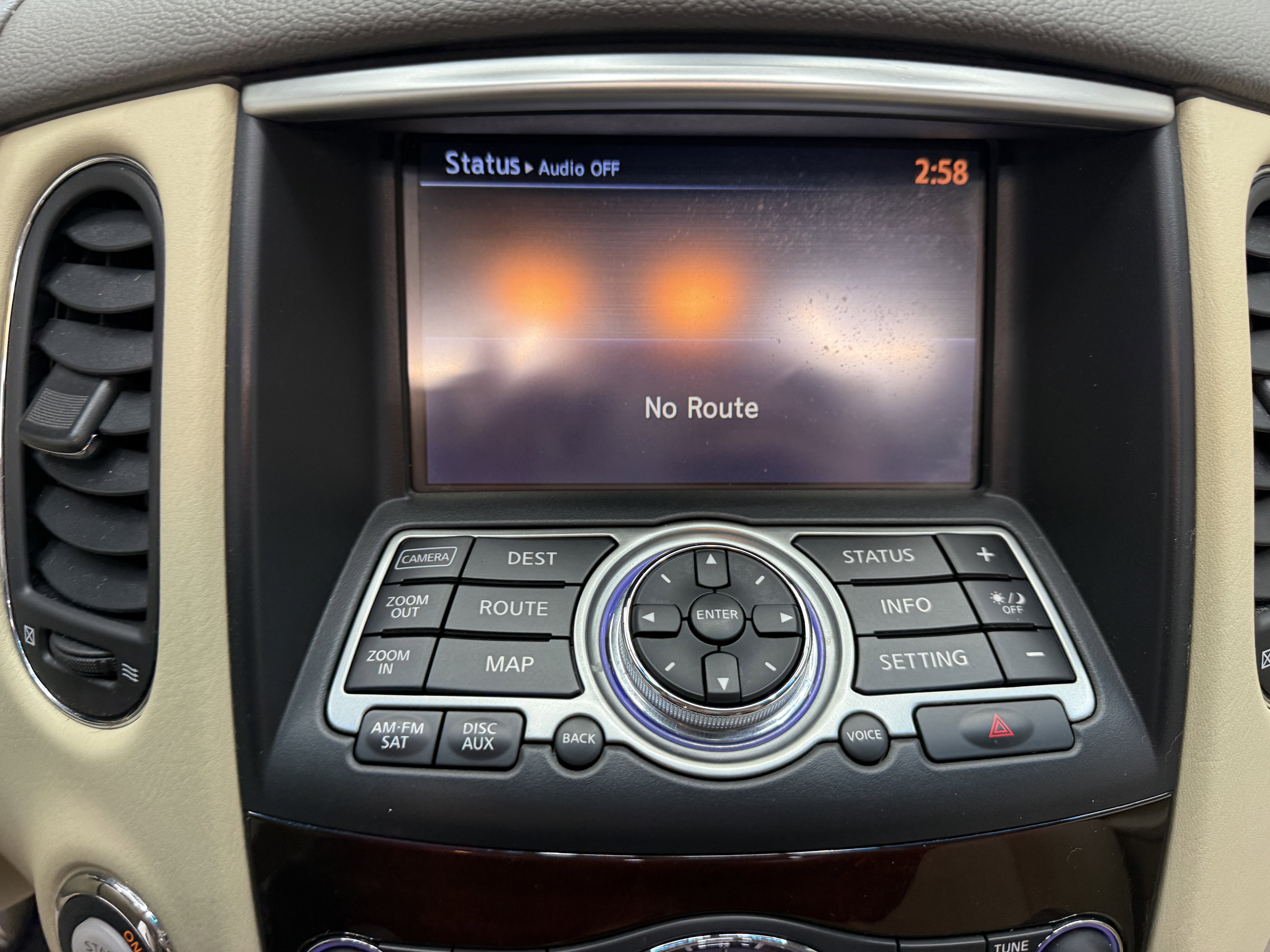 Used 2015 INFINITI QX50 Journey w/ Premium Package image 17