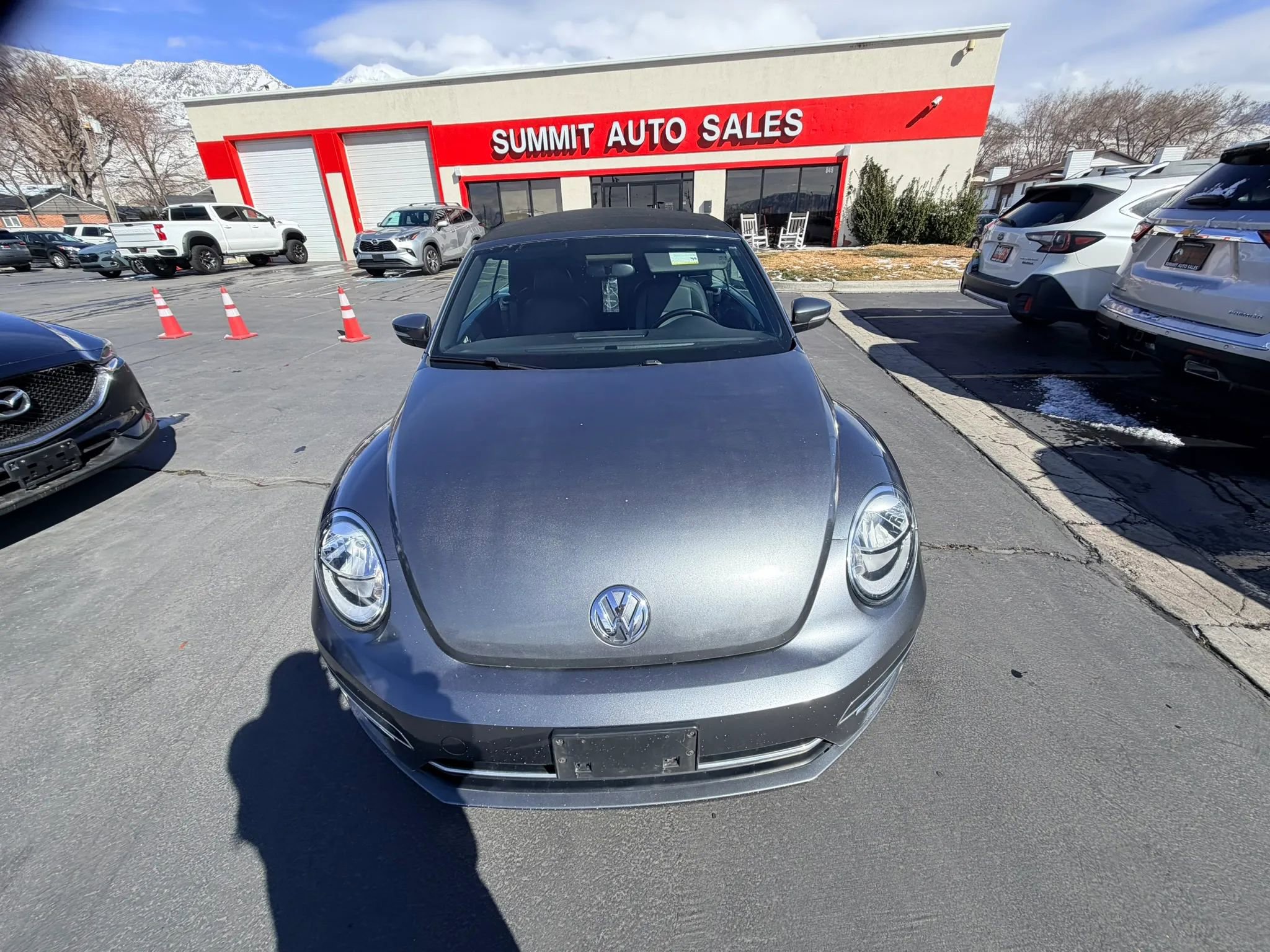 Used 2018 Volkswagen Beetle 2.0T SE image 9