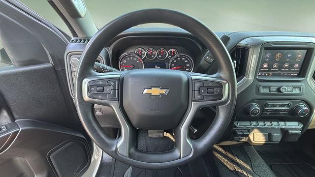 Used 2022 Chevrolet Silverado 2500 Custom w/ Custom Value Package AWD/4WD image 13