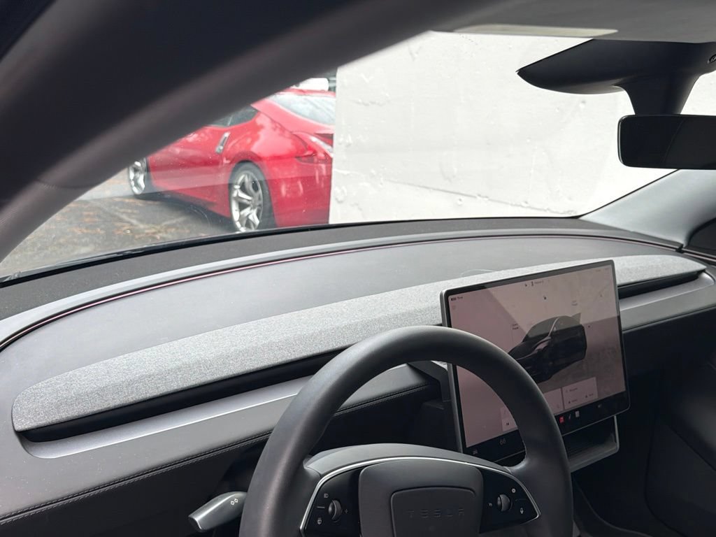 Used 2026 Tesla Model Y Long Range AWD/4WD image 4
