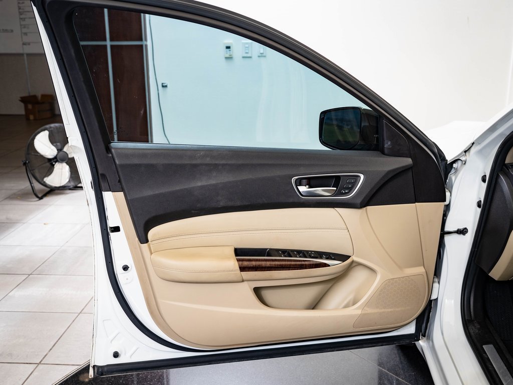 Certified 2018 Acura TLX w/ Technology Package image 22