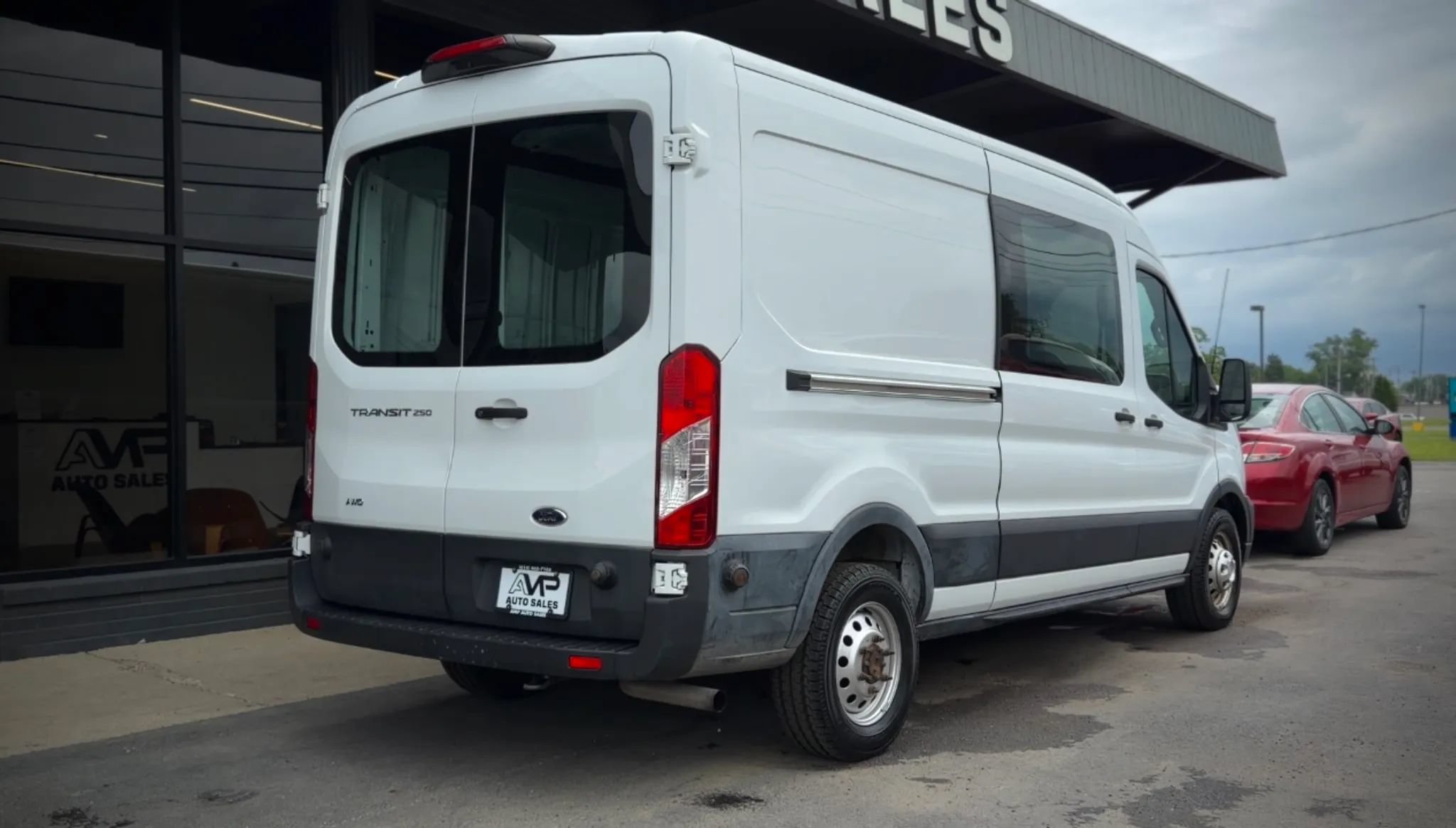 Used 2020 Ford Transit 250 Medium Roof AWD w/ Load Area Protection Package image 2
