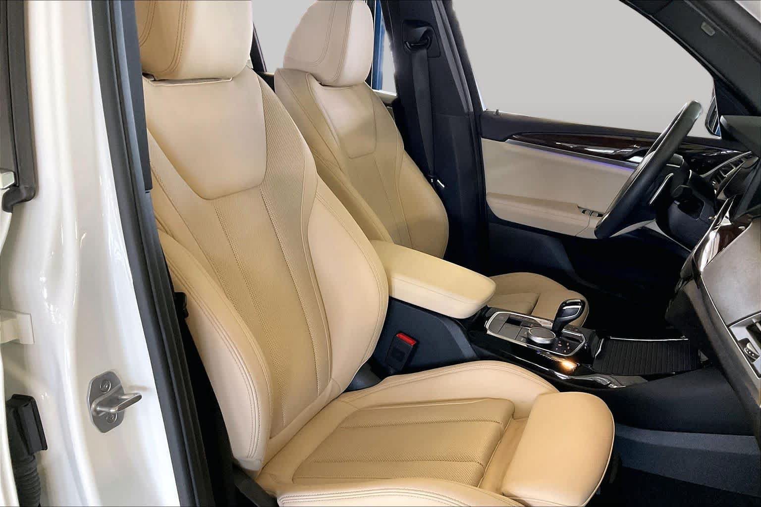 Used 2024 BMW X3 sDrive30i w/ Premium Package RWD image 7