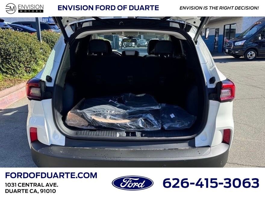New 2025 Ford Escape SE image 11