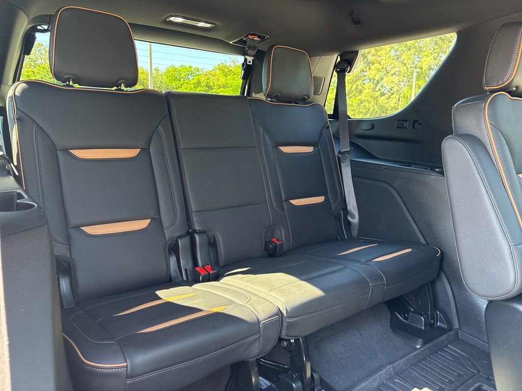 Used 2024 GMC Yukon AT4 w/ AT4 Premium Package AWD/4WD image 23