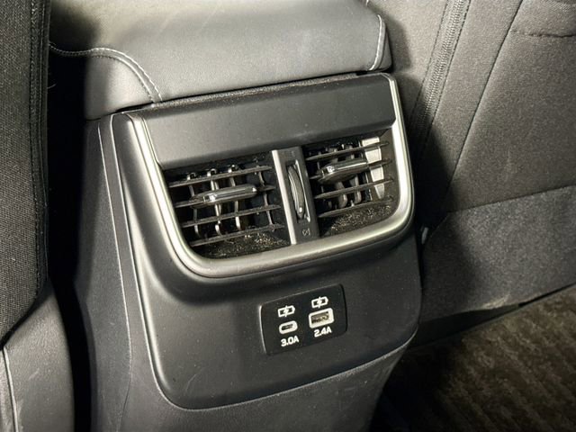 Used 2024 Subaru Outback Premium image 38