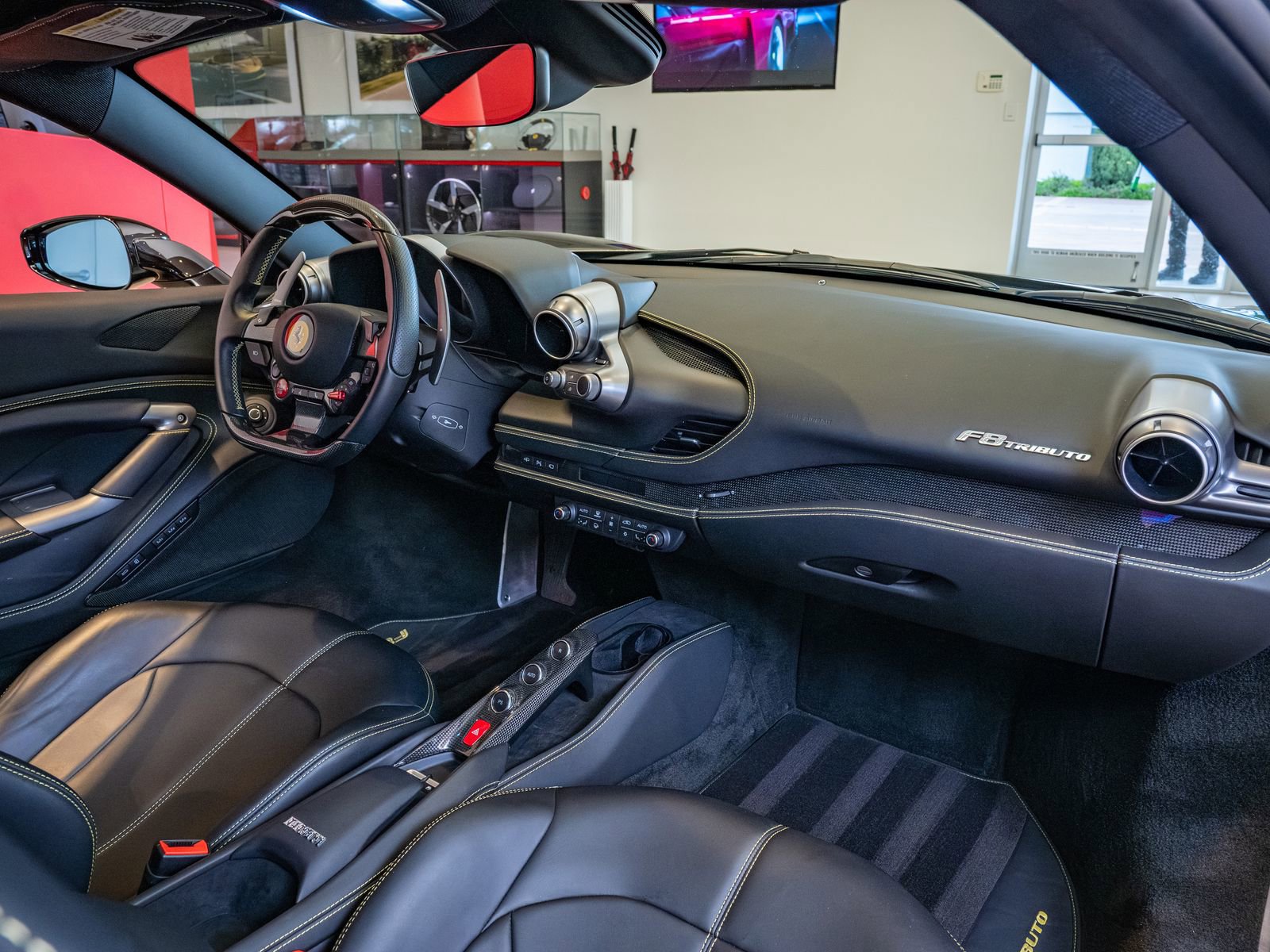 Used 2021 Ferrari F8 Tributo image 17