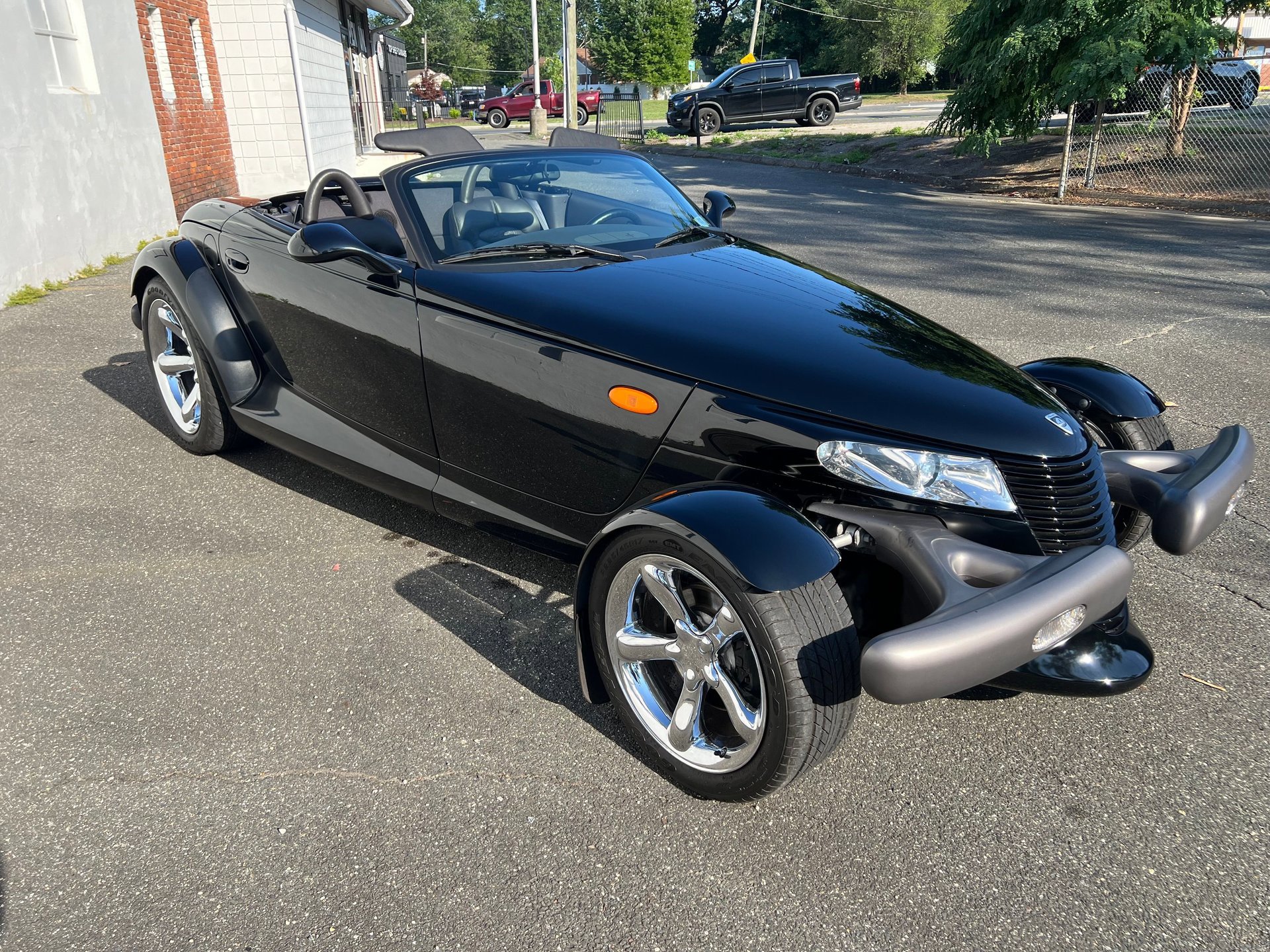 Used 1999 Plymouth Prowler image 12