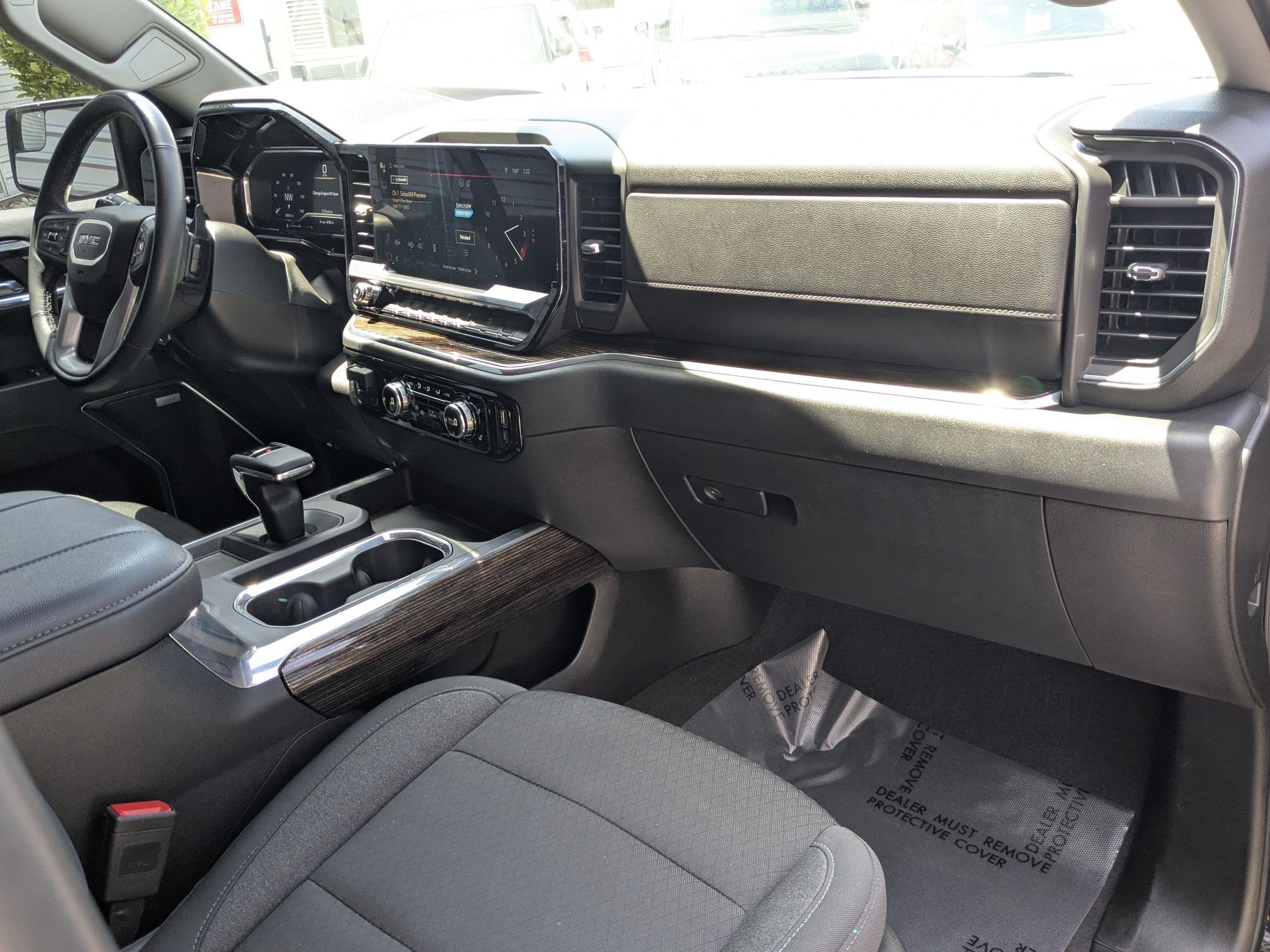 Used 2024 GMC Sierra 1500 Elevation w/ Preferred Package AWD/4WD image 37