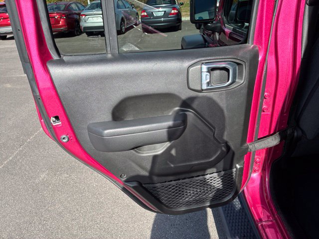 Used 2024 Jeep Wrangler Unlimited Sport AWD/4WD image 18
