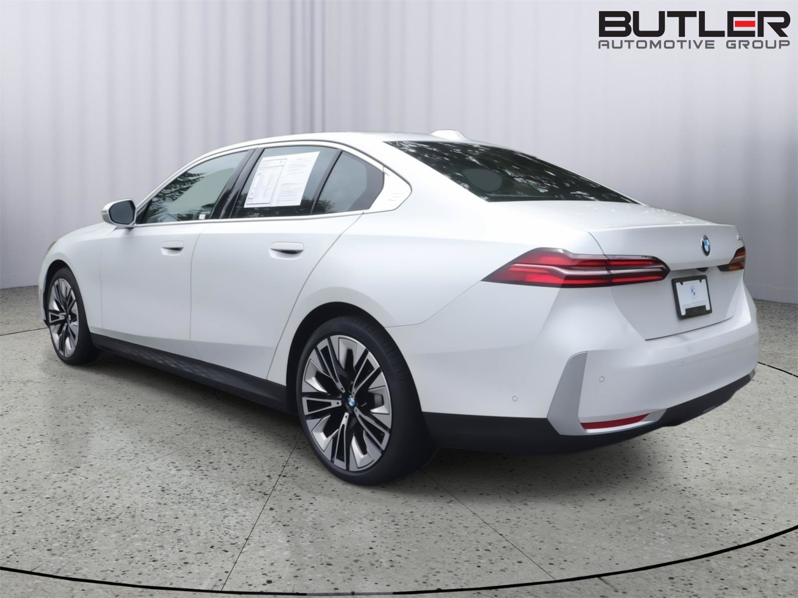 Used 2026 BMW 530i RWD image 6